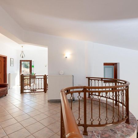 Villa Sevdas Πέραμα Εξωτερικό φωτογραφία