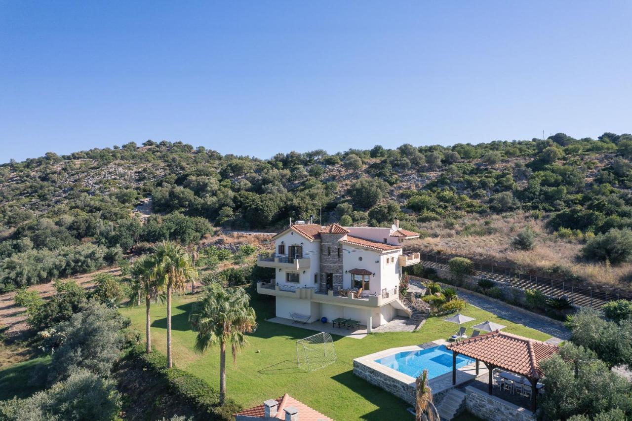 Villa Sevdas Πέραμα Εξωτερικό φωτογραφία