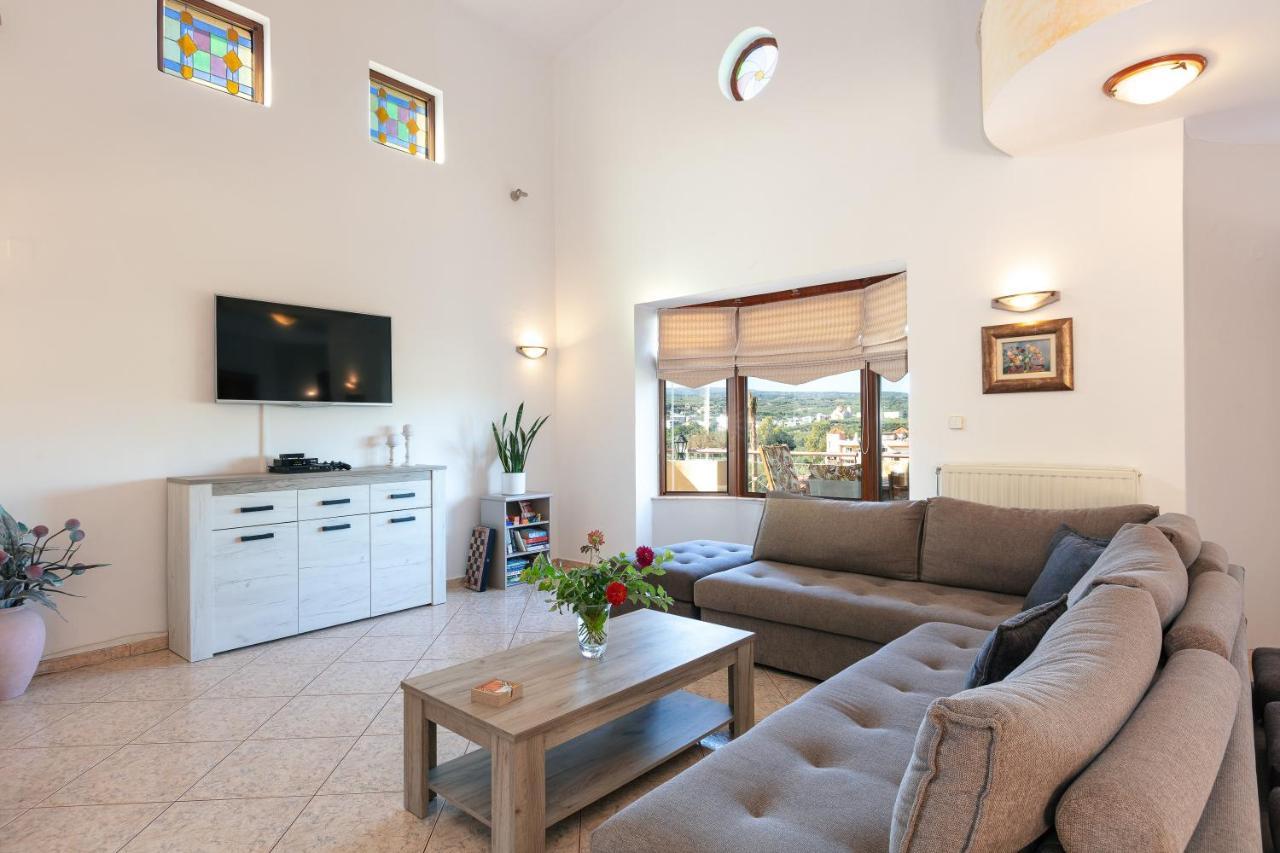 Villa Sevdas Πέραμα Εξωτερικό φωτογραφία